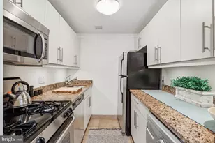 219 S 18th St, Philadelphia, PA 19103 - Photo 6