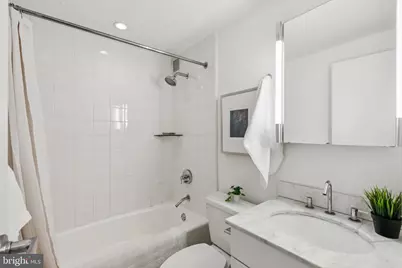 219 S 18th Street #1006, Philadelphia, PA 19103 - Photo 8