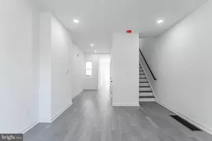 912 N 30th St, Philadelphia, PA 19130 - Photo 4