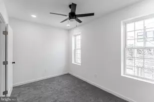 912 N 30th St, Philadelphia, PA 19130 - Photo 12