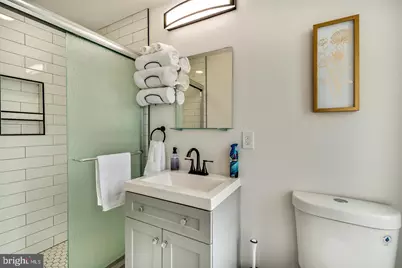 2217 W Thompson Street, Philadelphia, PA 19121 - Photo 8
