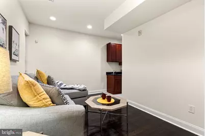 1802 N 16th Street #B, Philadelphia, PA 19121 - Photo 8