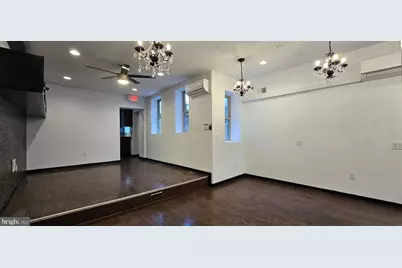 605 E Girard Avenue, Philadelphia, PA 19125 - Photo 1