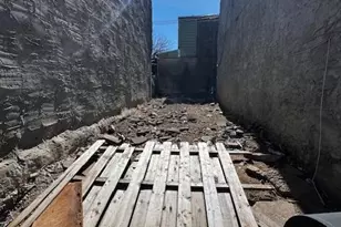 304 E William St, Philadelphia, PA 19134 - Photo 1