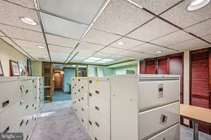 1710 Locust St, Philadelphia, PA 19103 - Photo 72