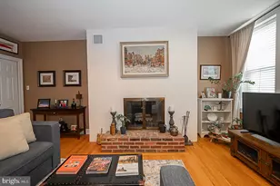 2317 Fairmount Ave, Philadelphia, PA 19130 - Photo 6