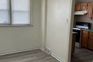 5264 Glenloch St, Philadelphia, PA 19124 - Photo 4