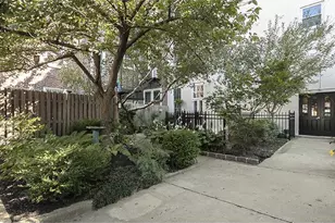 1023 Clinton St, Philadelphia, PA 19107 - Photo 22
