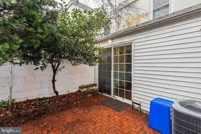 2304 Waverly Street, Philadelphia, PA 19146 - Photo 8