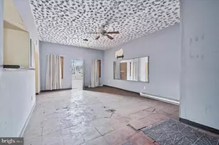 2205 Island Rd, Philadelphia, PA 19142 - Photo 8