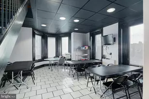 2337 S 13th St, Philadelphia, PA 19148 - Photo 20