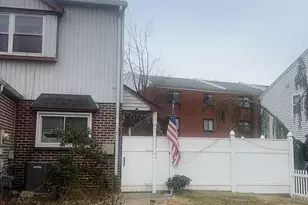 612 Poquessing Ave, Philadelphia, PA 19116 - Photo 4