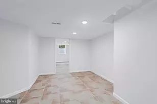 2303 Christian St, Philadelphia, PA 19146 - Photo 18