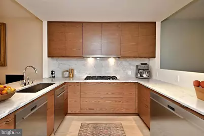 2110 Sansom Street, Philadelphia, PA 19103 - Photo 4