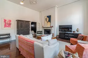 1016 Spruce St, Philadelphia, PA 19107 - Photo 8