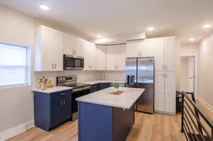 2001 S Norwood St, Philadelphia, PA 19145 - Photo 8