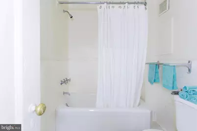 1229 Chestnut Street #1419, Philadelphia, PA 19107 - Photo 6