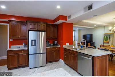 1901 Walnut Street #2E, Philadelphia, PA 19103 - Photo 6