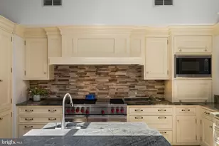 1819 Delancey Pl, Philadelphia, PA 19103 - Photo 28