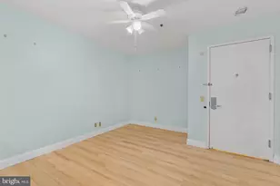 1100 Vine St, Philadelphia, PA 19107 - Photo 2