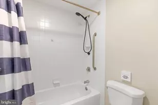 1100 Vine St, Philadelphia, PA 19107 - Photo 10