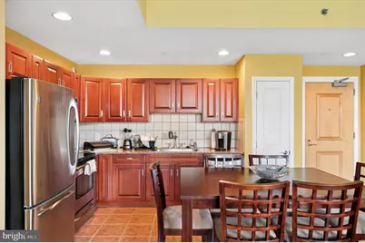 901 N Penn Street #P407, Philadelphia, PA 19123 - Photo 4