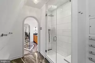 2013 Delancey Pl, Philadelphia, PA 19103 - Photo 48