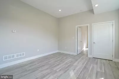 1068 N Front Street, Philadelphia, PA 19123 - Photo 12