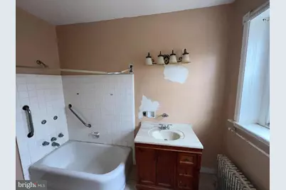 5927 Wayne Avenue, Philadelphia, PA 19144 - Photo 16