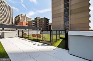 301 S Broad St, Philadelphia, PA 19107 - Photo 32