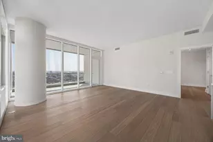 301 S Broad St, Philadelphia, PA 19107 - Photo 16