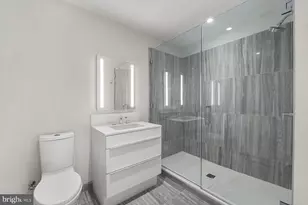 301 S Broad St, Philadelphia, PA 19107 - Photo 28