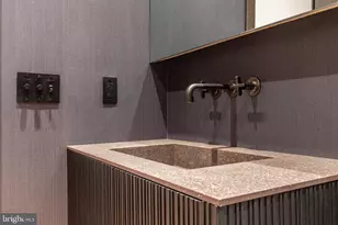 223 S 6th St, Philadelphia, PA 19106 - Photo 22