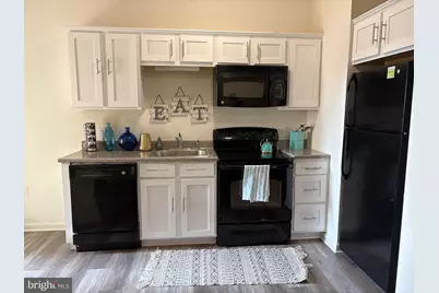 1000 Diamond Street #A, Philadelphia, PA 19122 - Photo 2