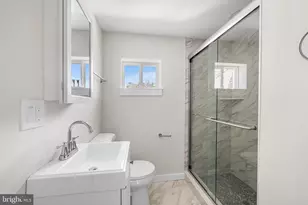 2309 Green St, Philadelphia, PA 19130 - Photo 10