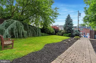 375 Green Ln, Philadelphia, PA 19128 - Photo 32