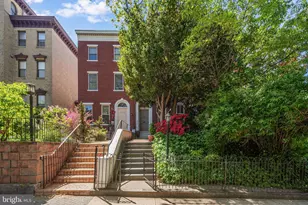 2228 Green St, Philadelphia, PA 19130 - Photo 2