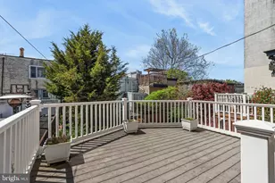 2228 Green St, Philadelphia, PA 19130 - Photo 16