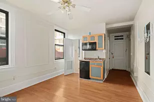 1324 Locust St, Philadelphia, PA 19107 - Photo 2