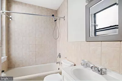 1324 Locust Street #619, Philadelphia, PA 19107 - Photo 4