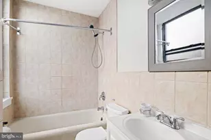 1324 Locust St, Philadelphia, PA 19107 - Photo 4