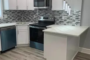 912 Anchor St, Philadelphia, PA 19124 - Photo 2