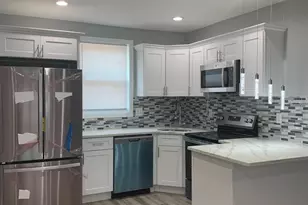912 Anchor St, Philadelphia, PA 19124 - Photo 12