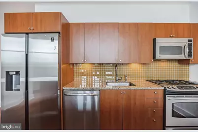 1101 Locust Street #4E, Philadelphia, PA 19107 - Photo 4