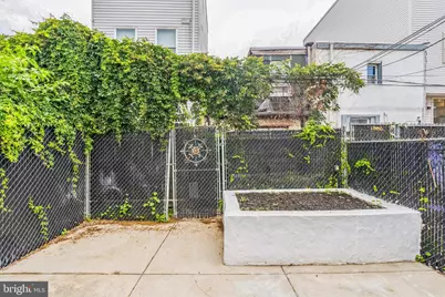 633 Moore Street, Philadelphia, PA 19148 - Photo 2