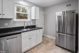 1922 Watkins St, Philadelphia, PA 19145 - Photo 8