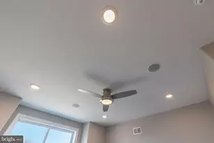 2327 N 3rd St, Philadelphia, PA 19133 - Photo 20