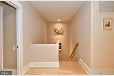 107 S Van Pelt St, Philadelphia, PA 19103 - Photo 10