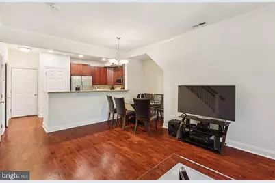 105 Commodore Court, Philadelphia, PA 19146 - Photo 4