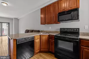 1805 N 18th St, Philadelphia, PA 19121 - Photo 8